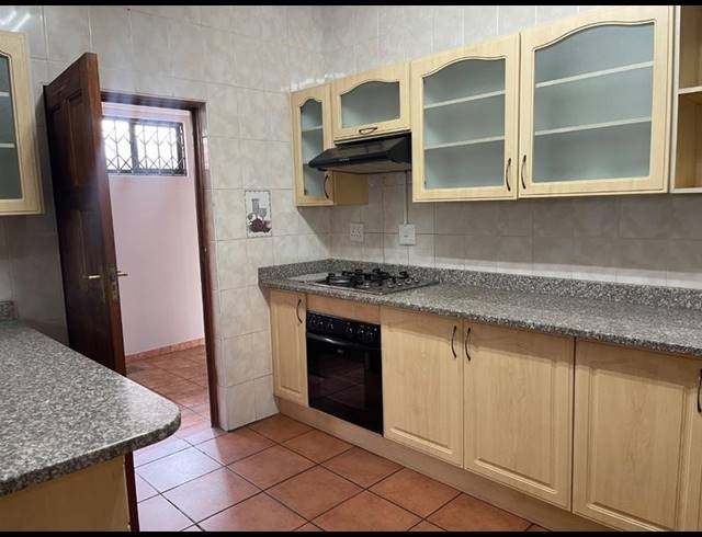 3 BEDROOM HOUSE FOR SALE IN VANDERBIJLPARK SE 2
